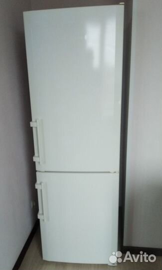 Холодильник liebherr