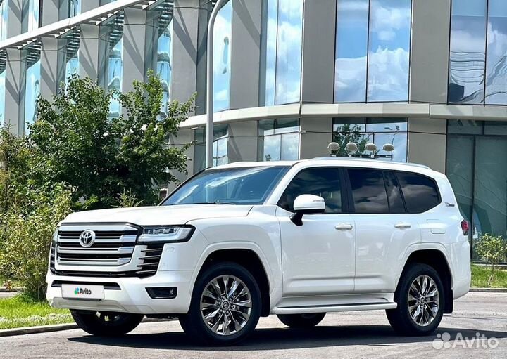 Toyota Land Cruiser 3.3 AT, 2022, 21 км