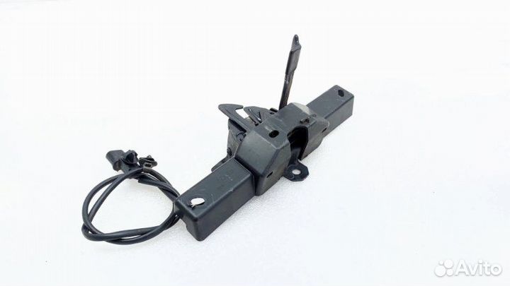Б/У Замок капота Состояние отличное, оригинал