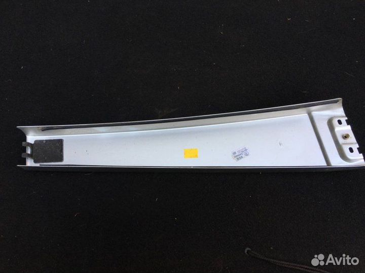 Накладка центральной стойки Porsche Cayenne 1 957