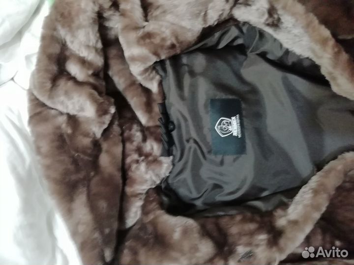 Шуба мутоновая с капюшоном 52-54 разм