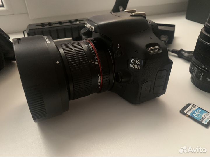 Фотоаппарат canon eos 600d с двумя объктивами