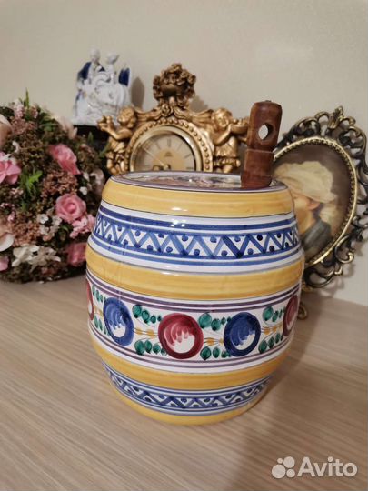 Бочка, винтаж. Керамика