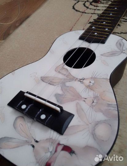 Гитара укулеле