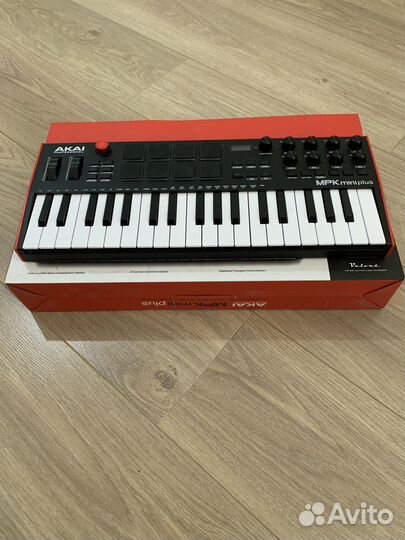 Midi клавиатура Akai MPK Mini Plus