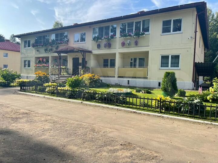 2-к. квартира, 74,4 м², 1/2 эт.