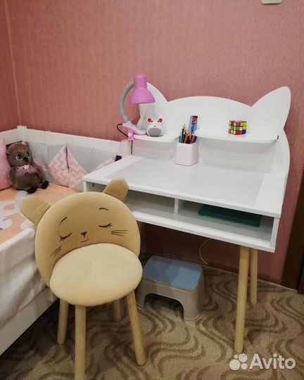 Детский стол и стул