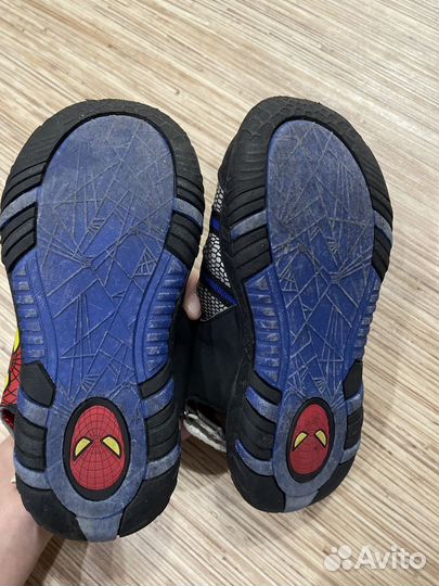 Сандали детские