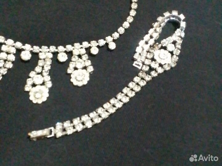 Ожерелье,браслет,клипсы.Винтаж.Чехия