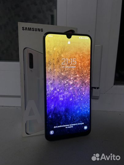 Samsung Galaxy A50, 4/64 ГБ