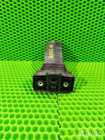 Ограничитель двери задний левый Volkswagen Touareg