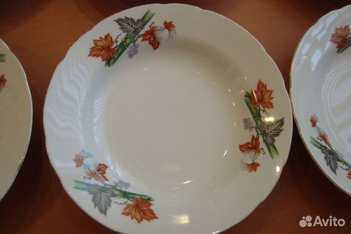 Тарелка. Фарфор. Япония. Комплектом