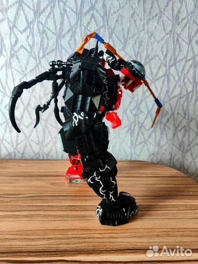 Конструктор Веном-Человек паук 816 деталей