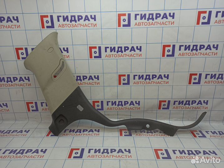 Обшивка стойки задней левой нижняя Cadillac Escala