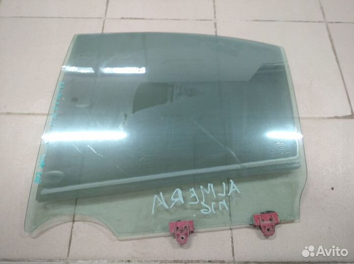 Стекло двери задней левой Nissan Almera N16 седан