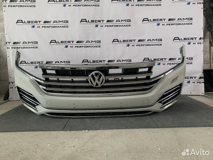 Бампер передний Volkswagen Touareg CR7