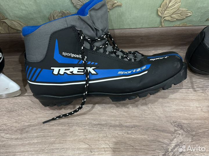 Продаю лыжные ботинки