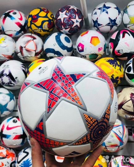 Футбольный мяч adidas лига чемпионов