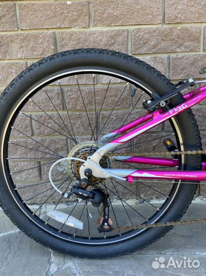 Юниорский велосипед haro Flightline 24