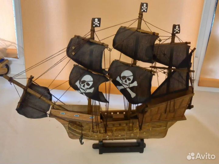 Пиратский корабль