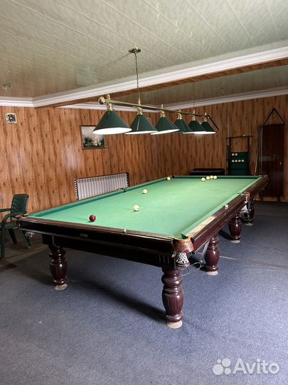 Бильярдный стол