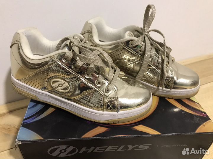 Кроссовки Heelys на колесах размер 36,5