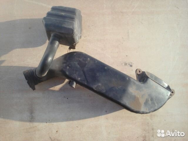 Воздухозаборник Kia Sportage 1