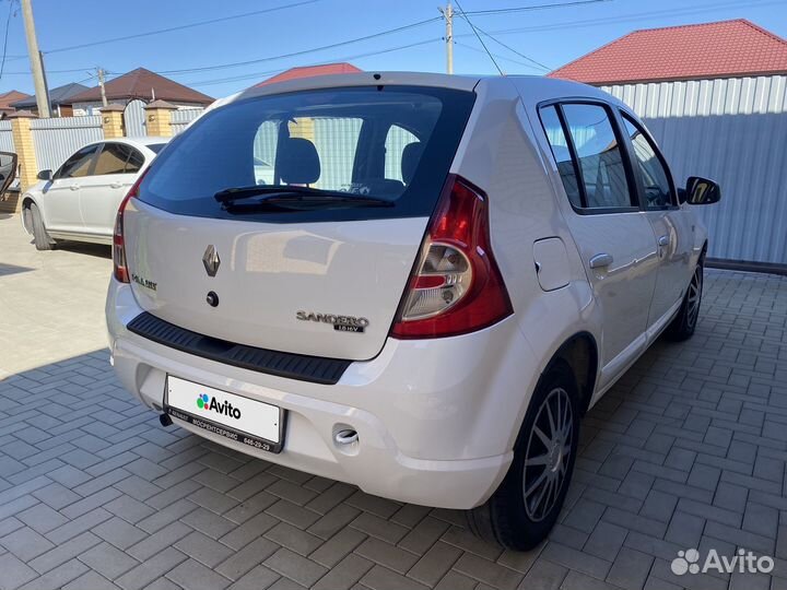 Renault Sandero, 2013