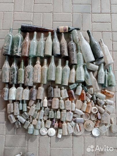 Бутылки и пузырьки разных времен