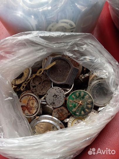 Часы на запчасти