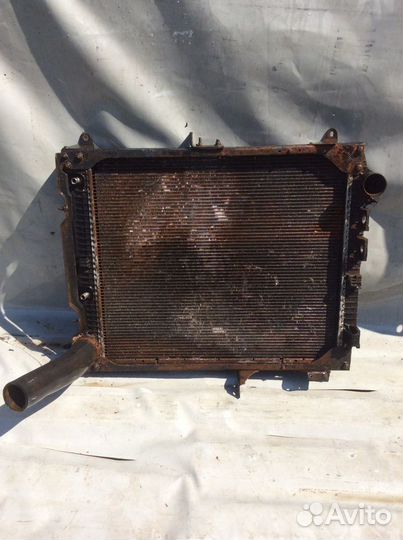 Радиатор охлаждения mercedes-benz 1834