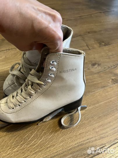 Коньки фигурные