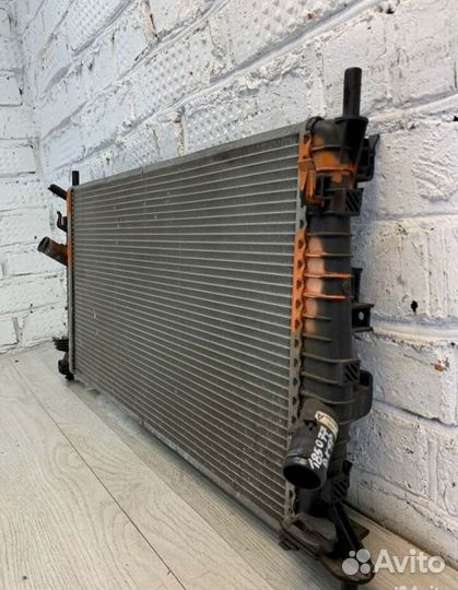 Радиатор охлаждения двигателя Mazda 3 BK 1.6 2005