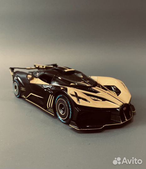 Модель Bugatti Bolide 1:24