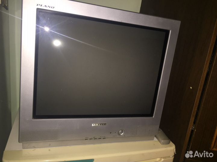 Телевизор samsung