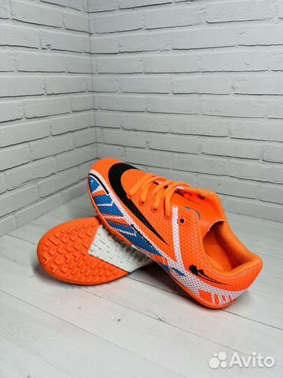 Сороконожки бутсы новые