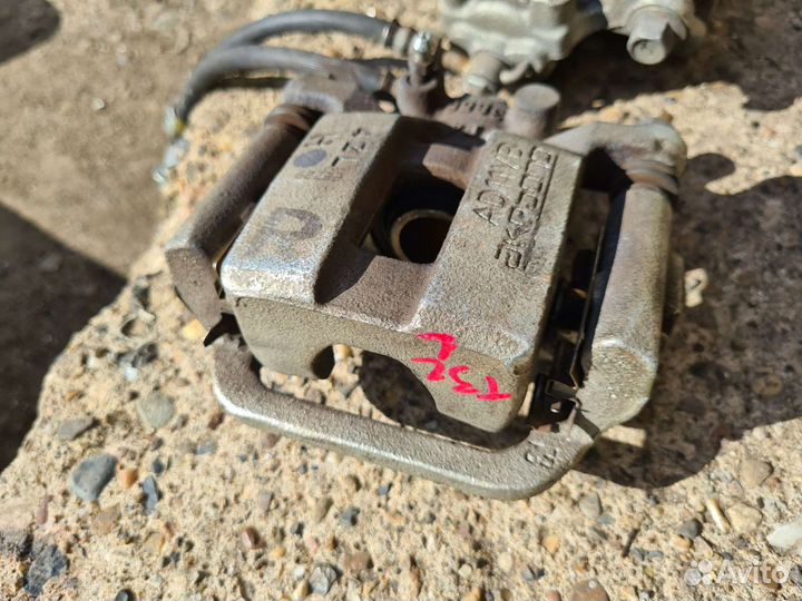 Тормозные супорта задние Nissan X-Trail T32