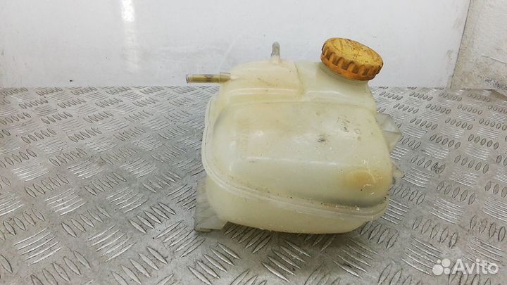 Бачок расширительный на Opel Astra G