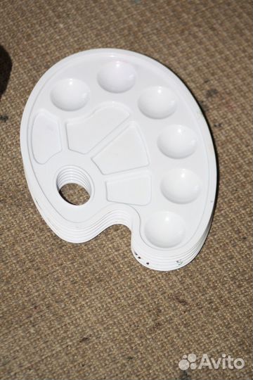 Стаканы- непроливайки и палитры