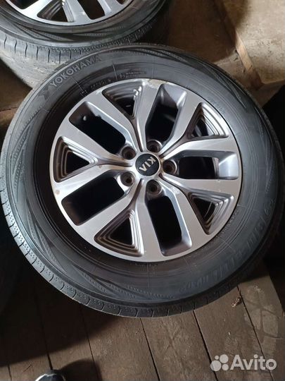 Диски оригинальные R17 kia sportage и резина