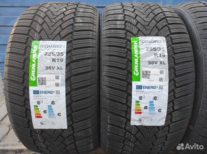 Grenlander IceHawke 1 225/40 R19 и 255/35 R19 98V