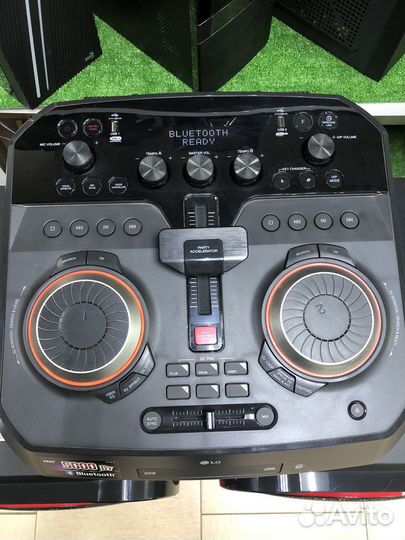 Музыкальный центр Lg xboom ck 99