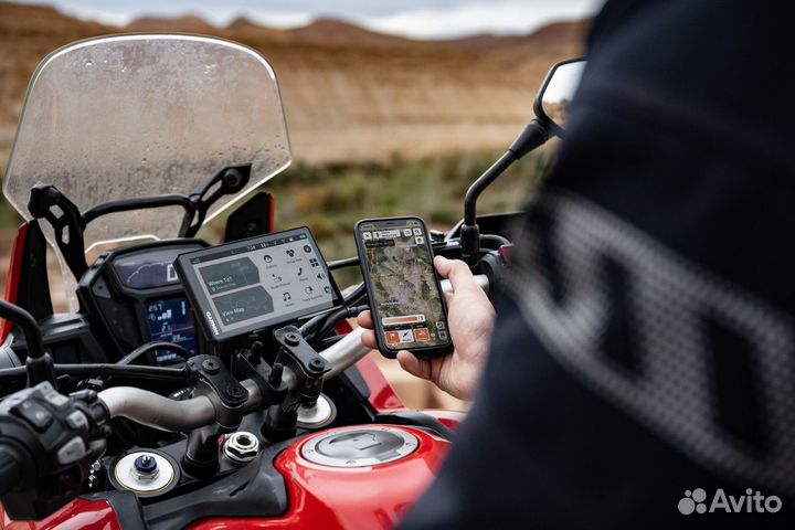 Навигатор Garmin Zumo XT2