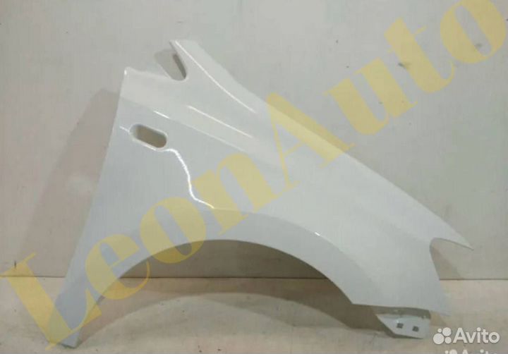 Крылья передние на VW Polo 5 2009-2020 LC9X