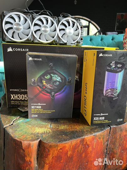 Набор водяного охлаждения Corsair XH305i Rgb
