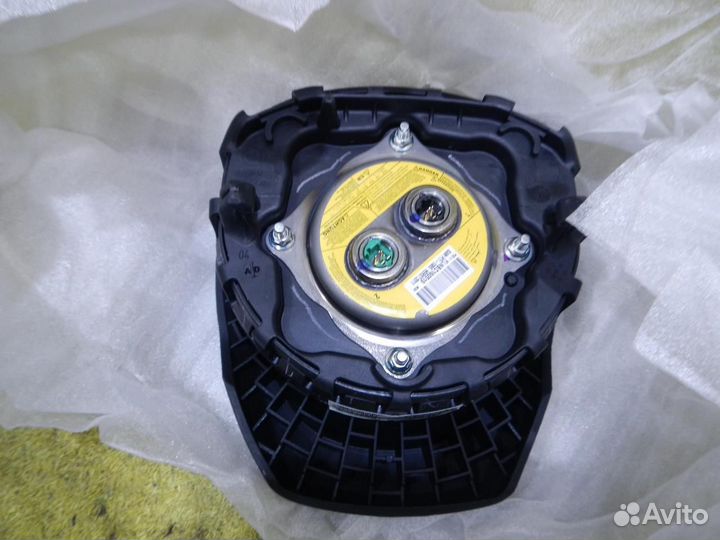 Подушка безопасности в рулевое колесо BMW X5