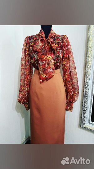 Швея портной в ателье