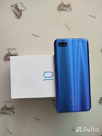 HONOR 10, 4/64 ГБ