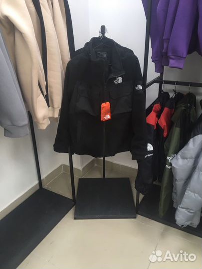 Вешалка для одежды/стеллаж для одежды