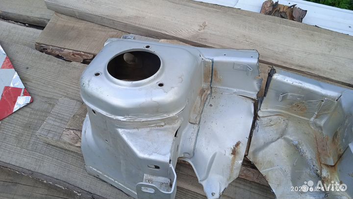 Телевизор,передние стаканы на ваз 2110-2112